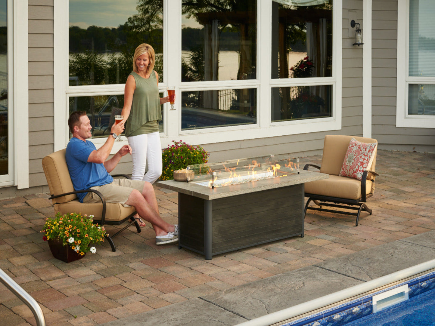 Outdoor Greatroom Cedar Ridge Linear Gas Fire Pit Table