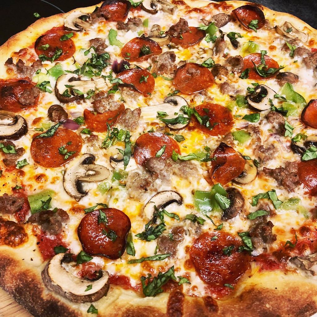 Bull Dual Fuel Countertop Pizza Oven
