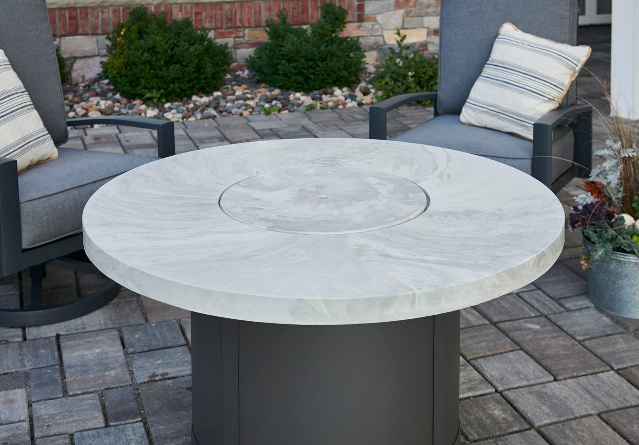 Outdoor Greatroom White Onyx Beacon Round Gas Fire Pit Table