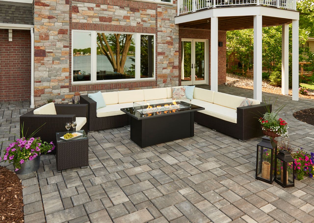 Outdoor Greatroom Monte Carlo Linear Gas Fire Pit Table