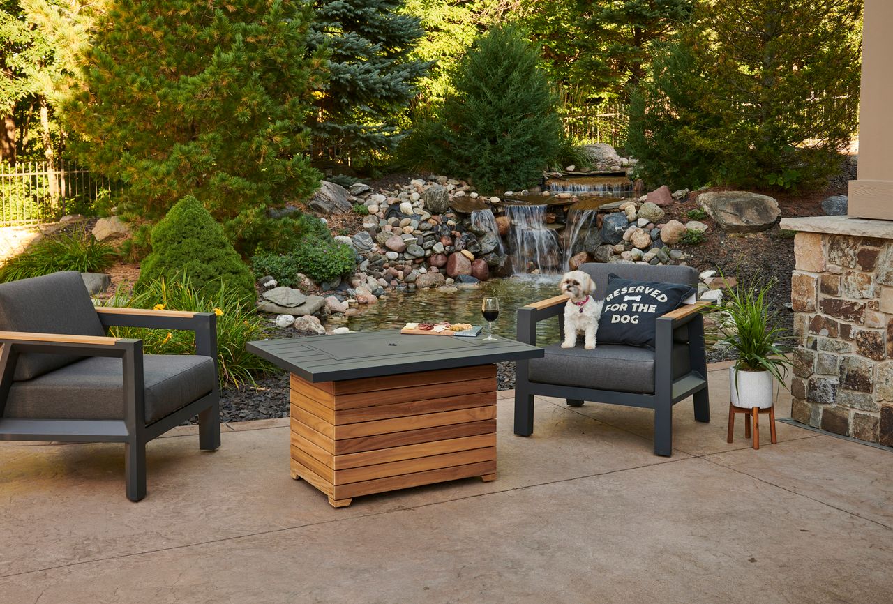 Outdoor Greatroom Darien Rectangular Gas Fire Pit Table with Aluminum Top