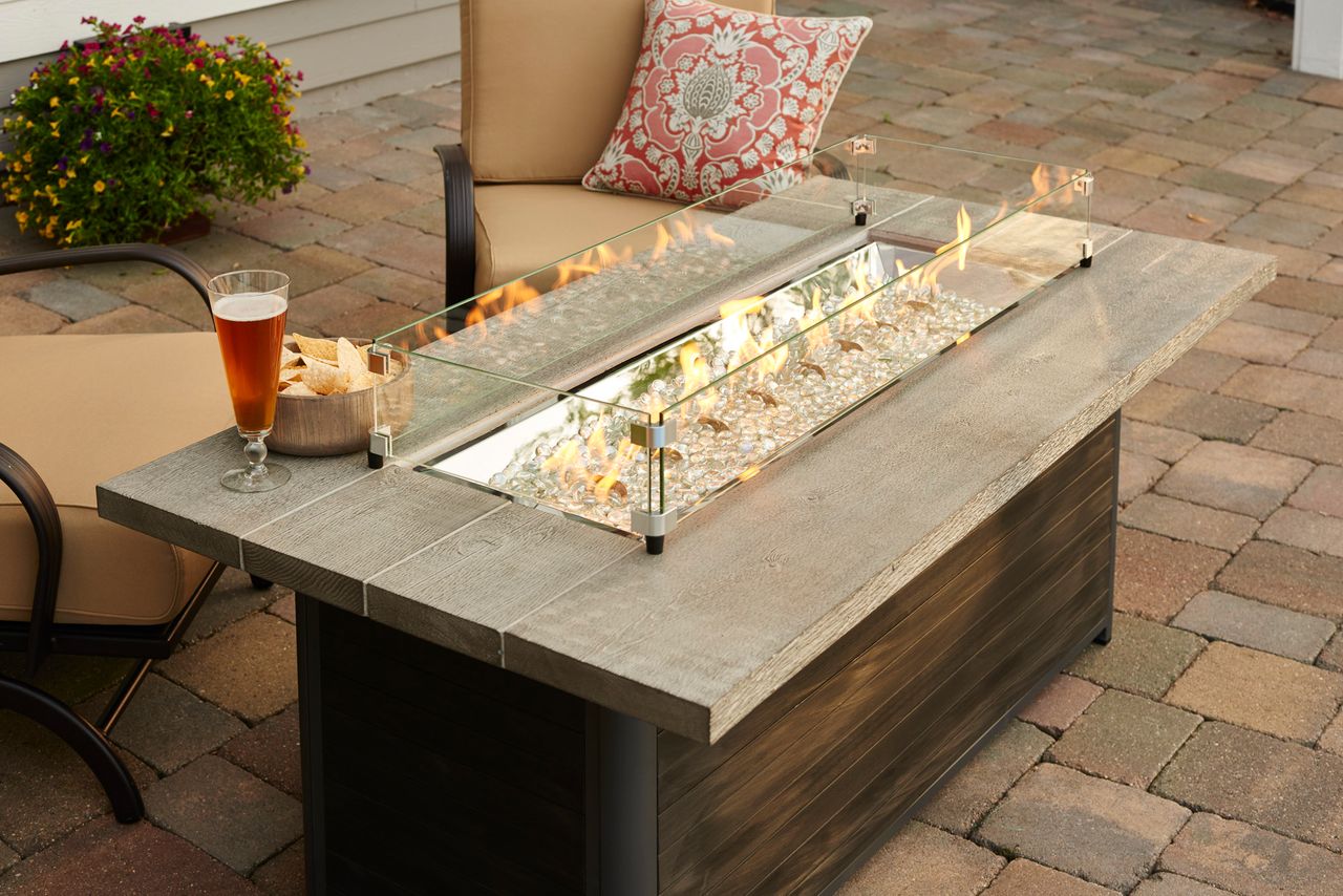 Outdoor Greatroom Cedar Ridge Linear Gas Fire Pit Table