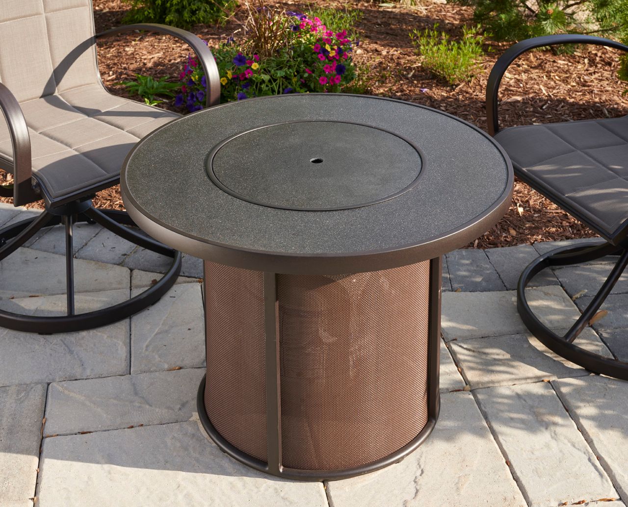 Outdoor Greatroom Stonefire Round Gas Fire Pit Table