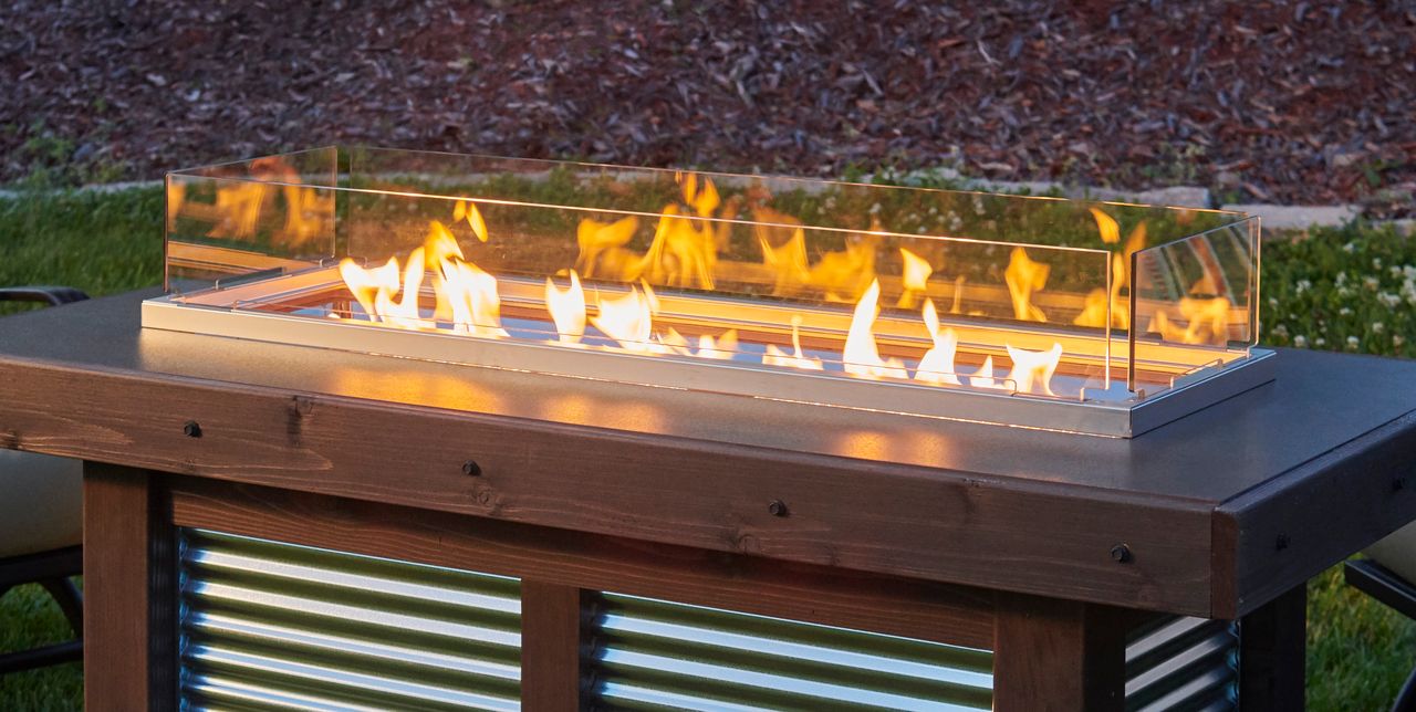 Outdoor Greatroom Linear Folding Glass Wind Guard for 12" x 42" Burner: 13.4" x 42.61" x 6.21"