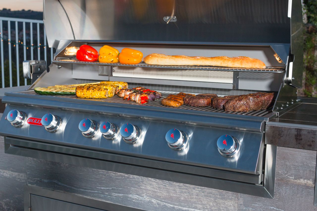 Bull Outdoor 46" Diablo Drop In Grill NG - 6 Burner / 105,000 BTU's