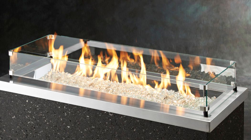Outdoor Greatroom Linear Glass Wind Guard for 12" x 42" Burner: 15.5" x 44.6" x 6"