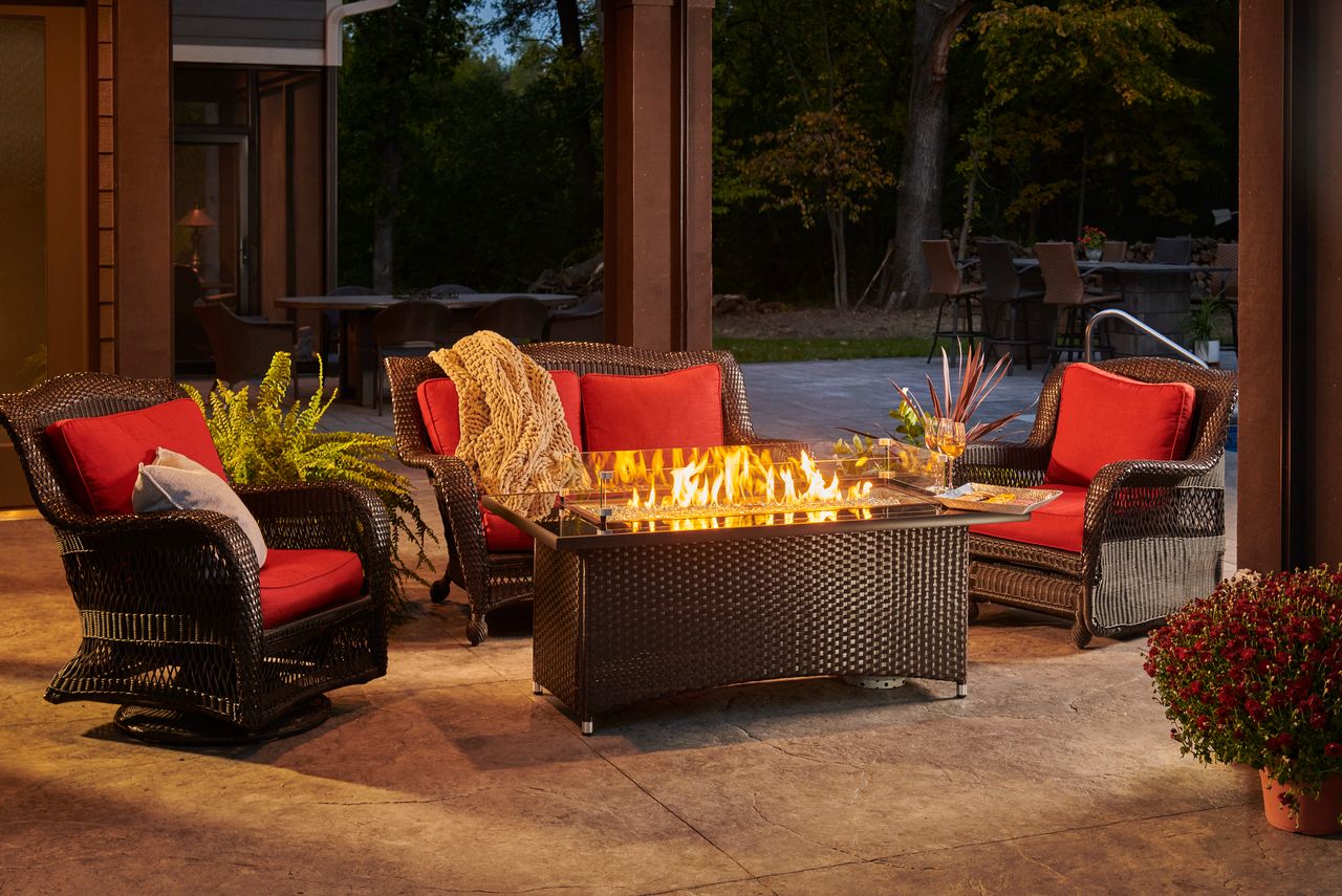 Outdoor Greatroom Balsam Montego Linear Gas Fire Pit Table